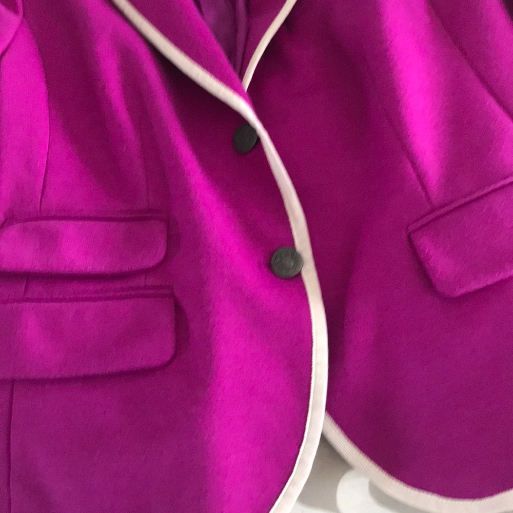 Blazer - Picture 3 of 4